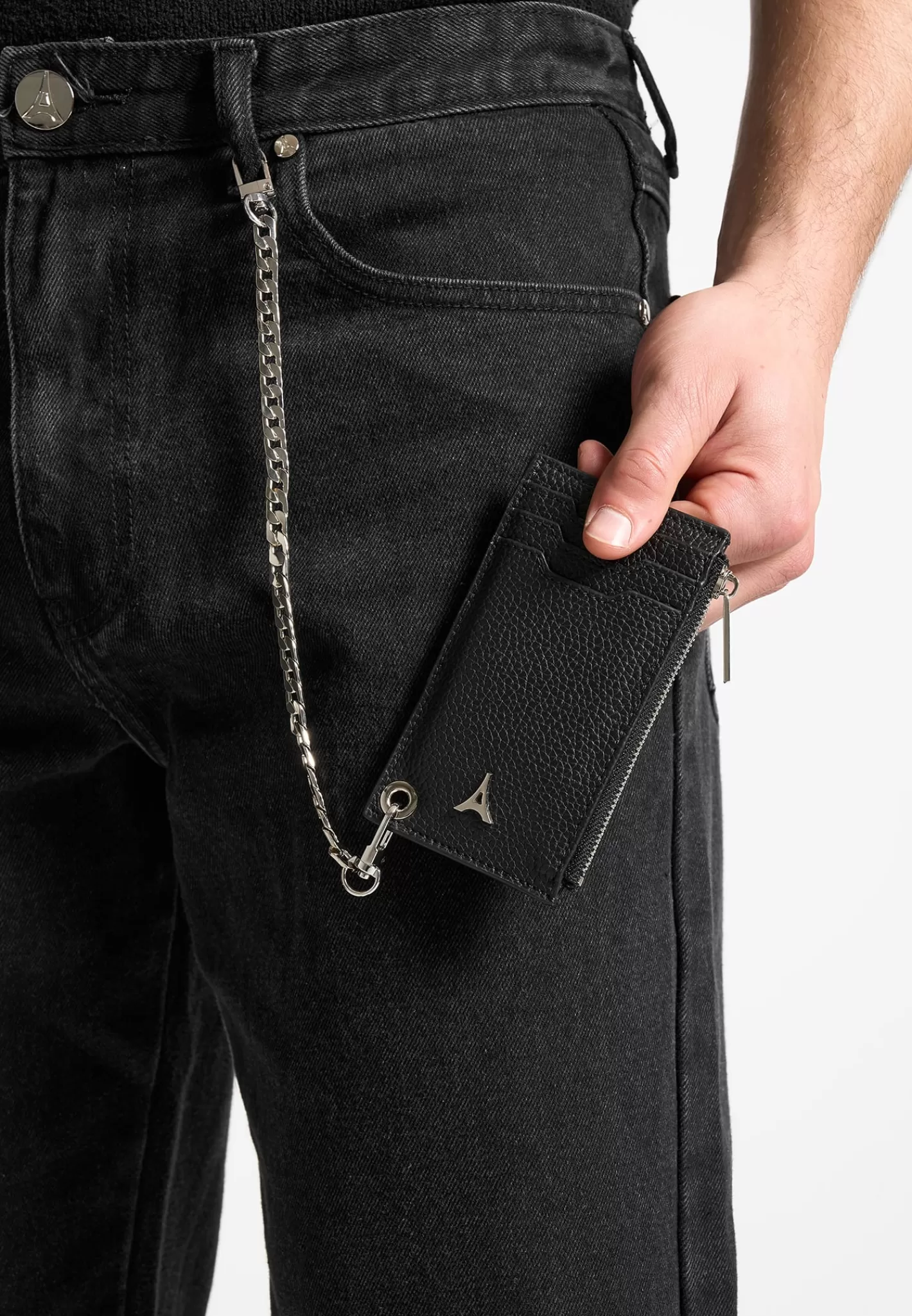 Vegan Leather Cardholder with Chain - -Manière De Voir New